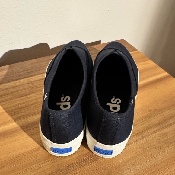 NEW Keds Pointed Toe Platform Sneakers Slip On White Navy Womens 6 NWOT - Picture 6 of 8
